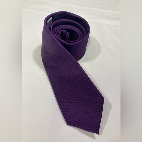 Calvin Klein Other - CALVIN KLEIN Mens Extremely Thin Neck Tie Purple 58”